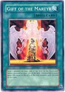 Gift of the Martyr [DR3-EN219] Common